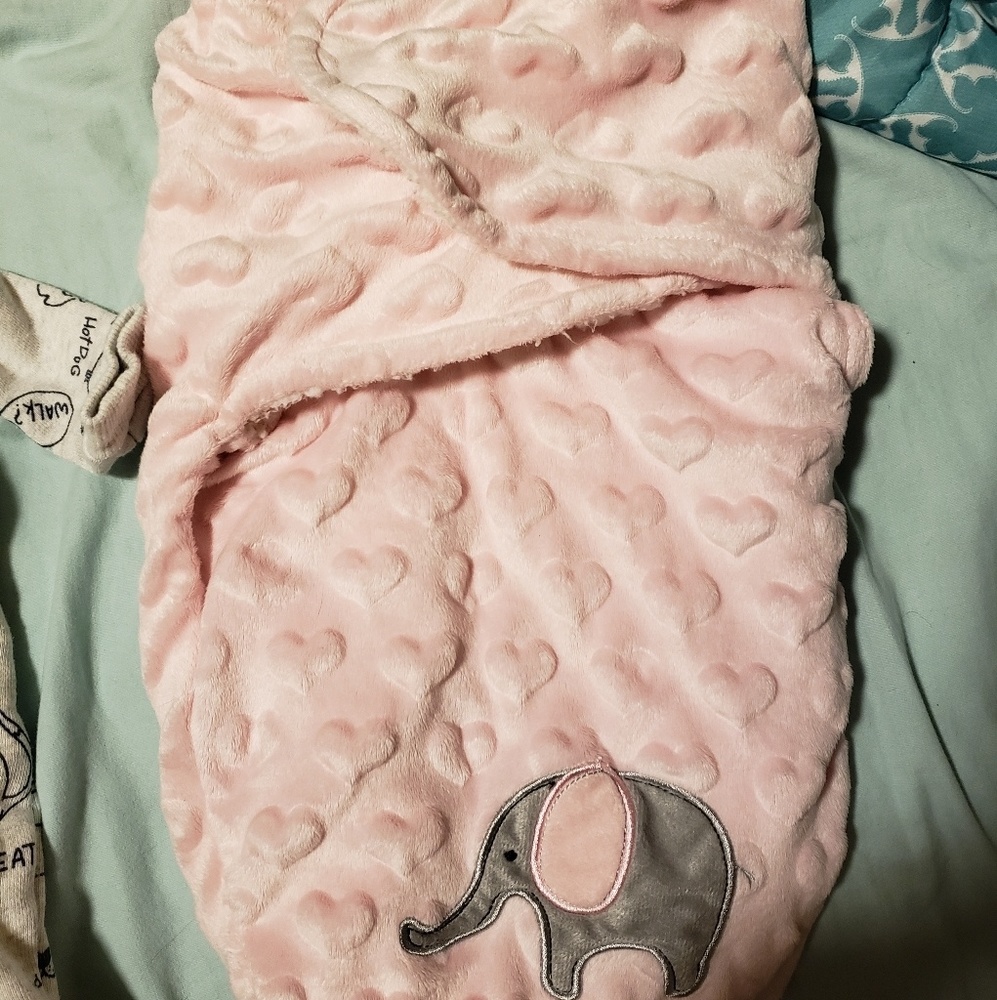 Fuzzy swaddle